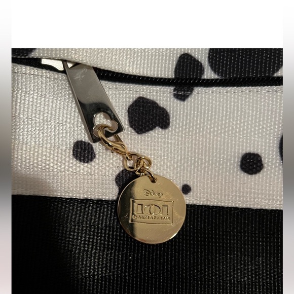 Disney x Harvey's | 101 Dalmatians "Streamline" Crossbody (Retired & Sold Out) - Picture 14 of 15